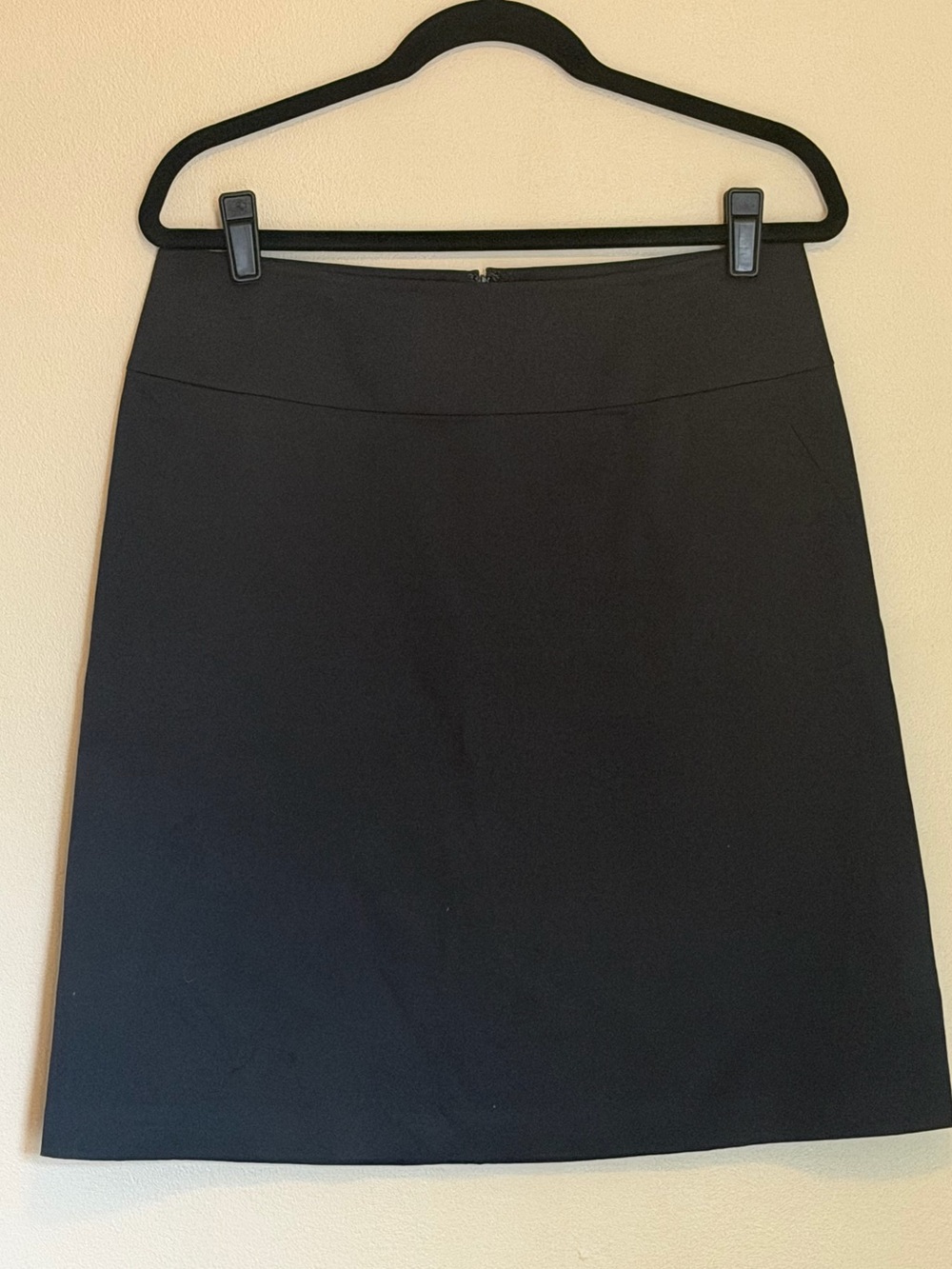 Banana Republic Classic Black Women's A-Line Skirt